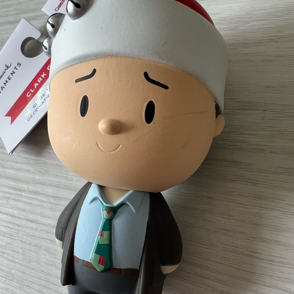 New Hallmark National Lampoons Clark Griswold Christmas Ornament - Picture 6 of 6